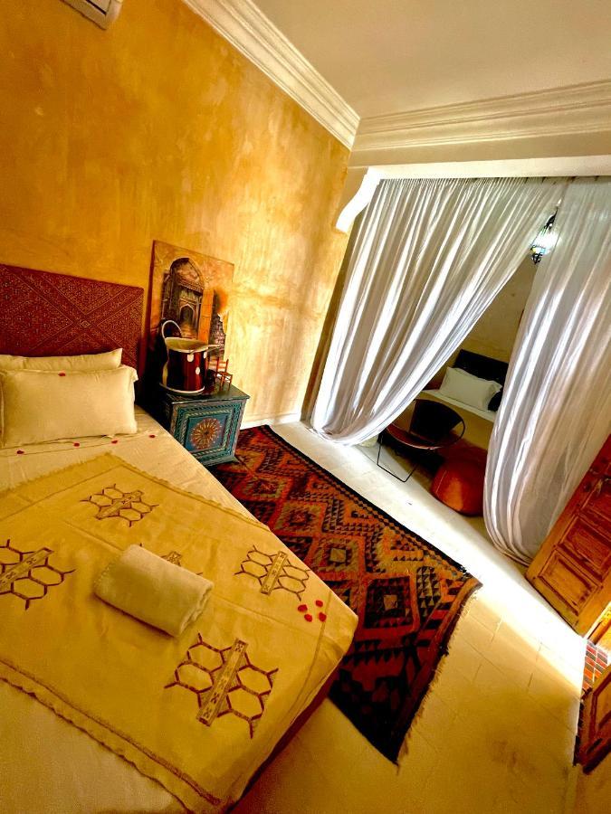 Riad Les Miroirs Marrakesh Exterior foto