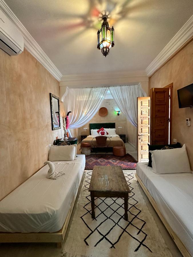 Riad Les Miroirs Marrakesh Exterior foto